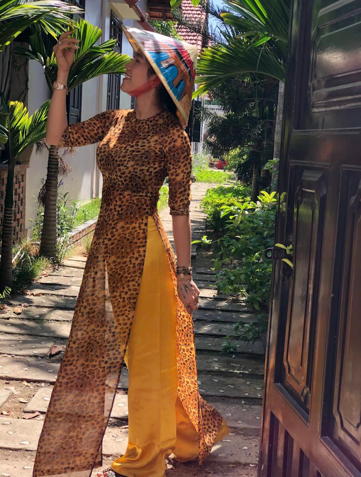 Agarwood incense display